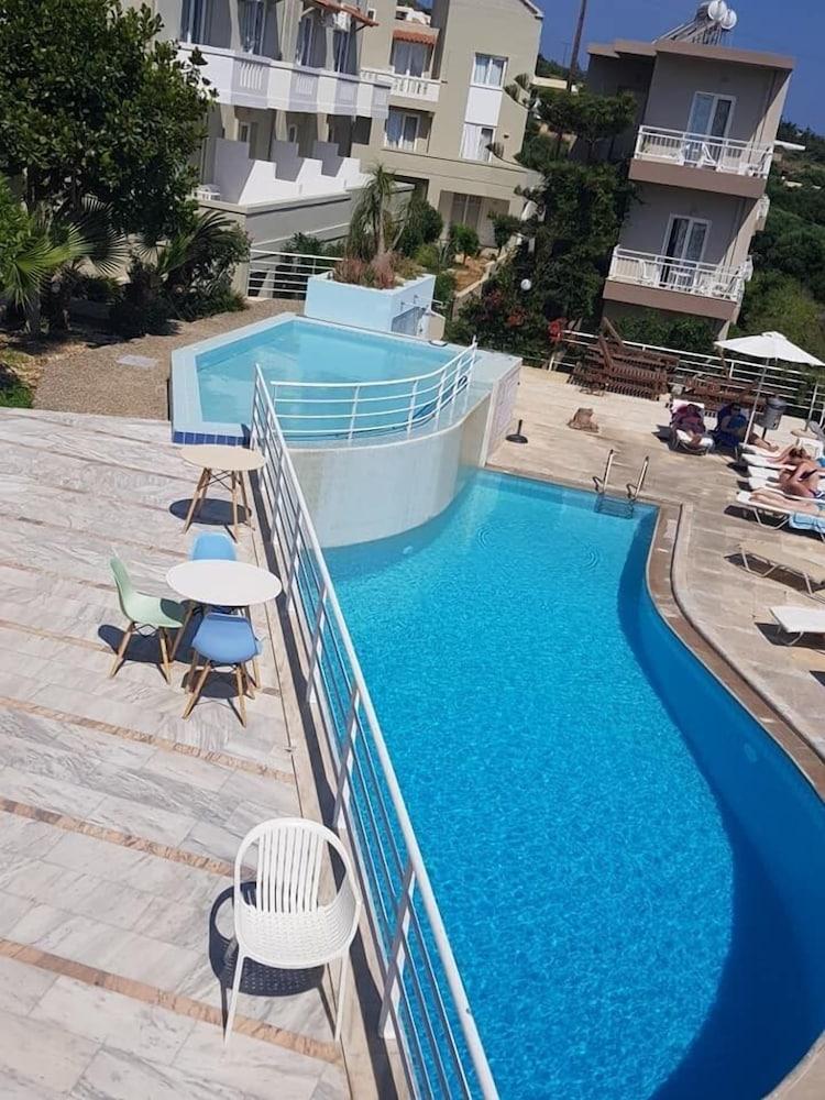 Pelagia Bay Agia Pelagia (Kreta)